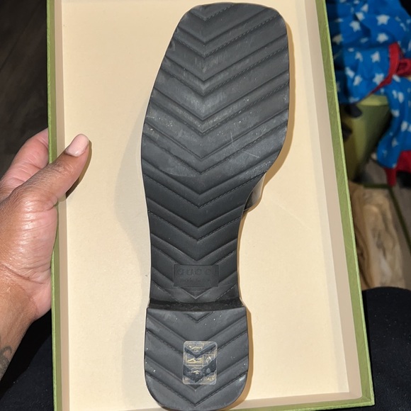 Authentic Gucci slides worn once size 38 (us 8) - Picture 3 of 4